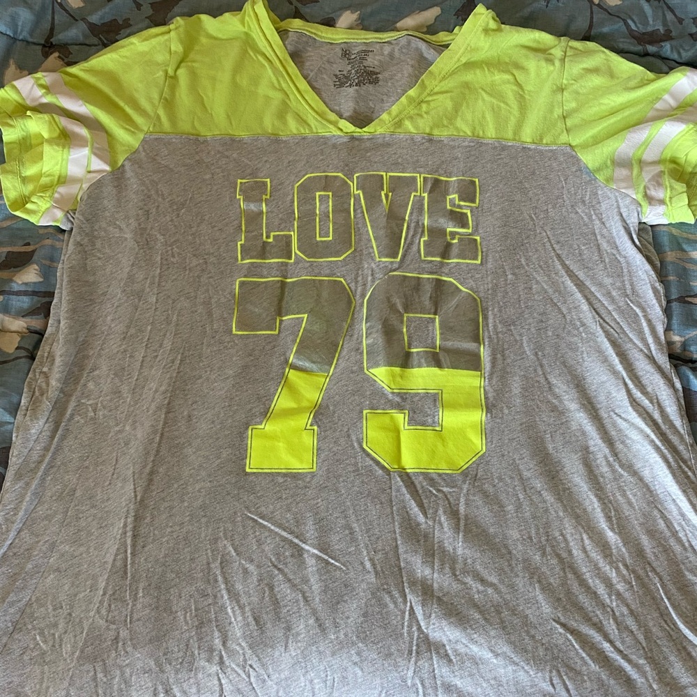 💛comfy over-sized sleep shirt💛